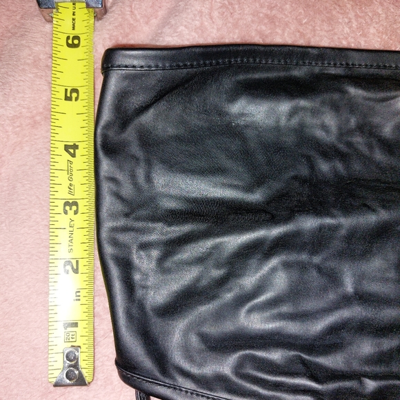 BLACK TUBE TOP CROP TOP FAUX LEATHER - Picture 3 of 4